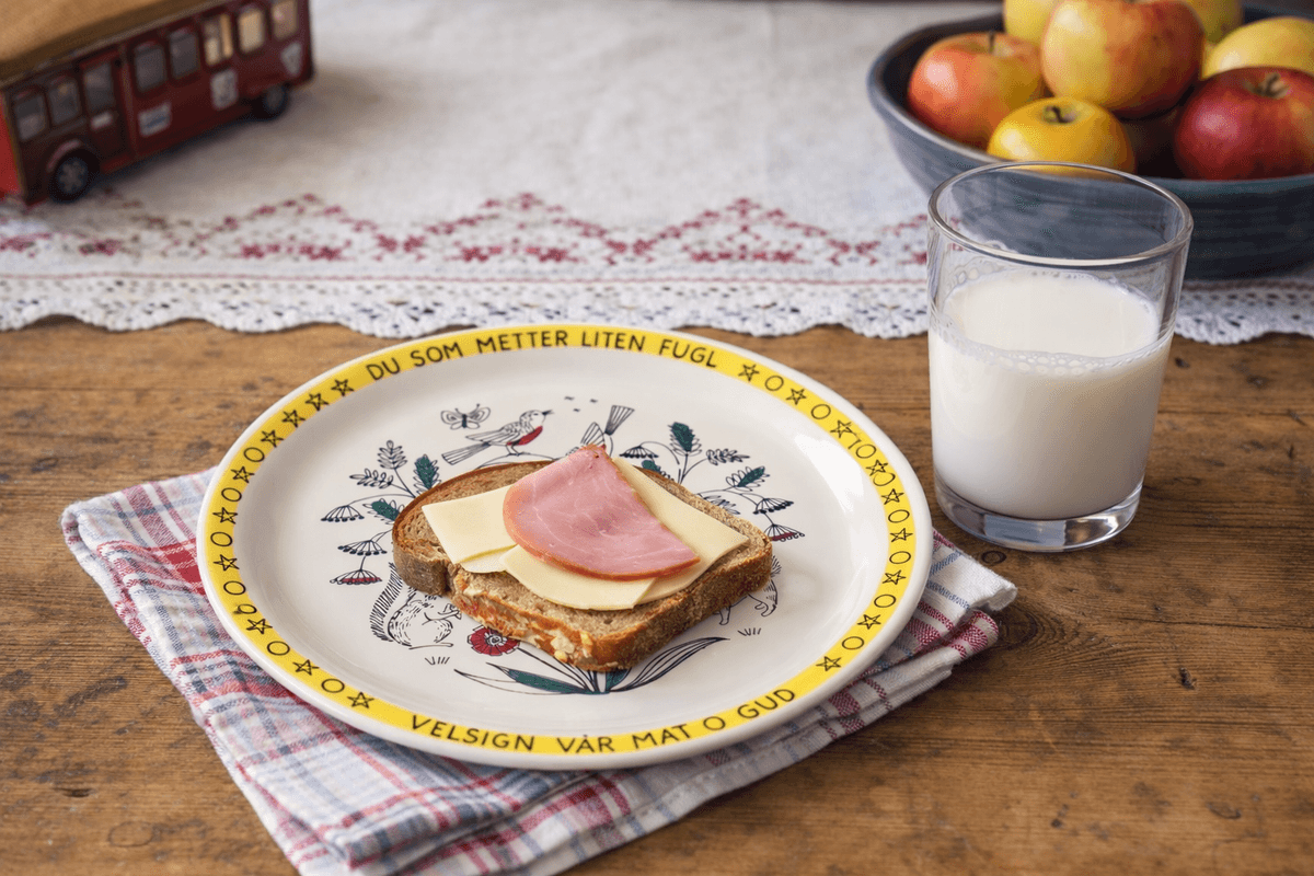 Du som metter liten fugl..... asjett